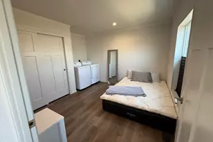 460 Arnos St, Talent, OR 97540 - Photo 13