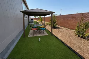 460 Arnos St, Talent, OR 97540 - Photo 17