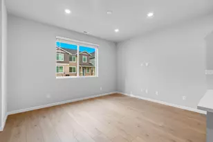 726 NW Varnish Pl, Redmond, OR 97756 - Photo 7