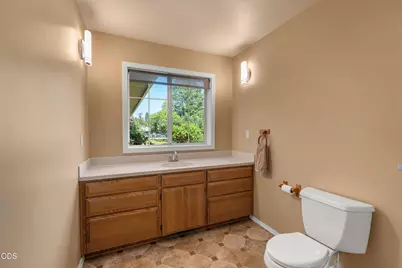 3248 Griffin Creek Road, Medford, OR 97501 - Photo 33