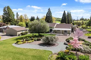 3248 Griffin Creek Rd, Medford, OR 97501 - Photo 1