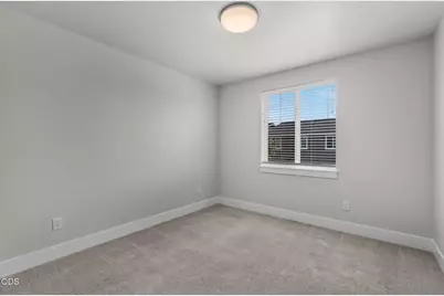 3726 NE Petrosa Avenue, Bend, OR 97701 - Photo 21