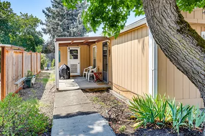 4624 S Pacific Highway #12, Phoenix, OR 97535 - Photo 19