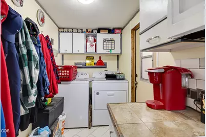 4624 S Pacific Highway #12, Phoenix, OR 97535 - Photo 11