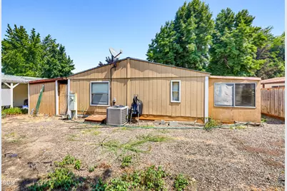 4624 S Pacific Highway #12, Phoenix, OR 97535 - Photo 21