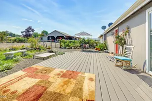 1241 Dry Creek Rd, Eagle Point, OR 97524 - Photo 13