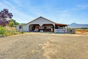 1241 Dry Creek Rd, Eagle Point, OR 97524 - Photo 37