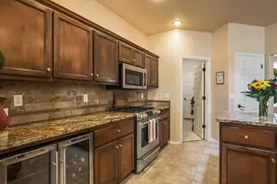 800 SE Shadowood Dr, Bend, OR 97702 - Photo 21