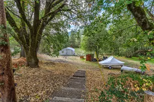 28 Galls Creek Rd, Gold Hill, OR 97525 - Photo 41