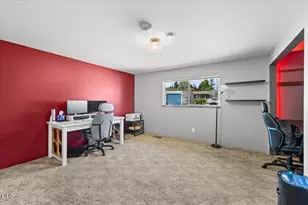 1735 Parkdale Dr, Grants Pass, OR 97527 - Photo 21