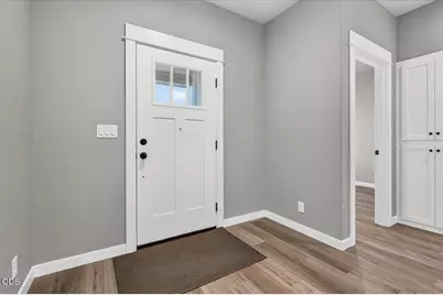 3710 Carlin Drive, Medford, OR 97504 - Photo 5