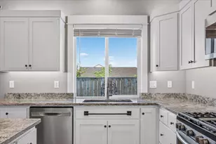 3710 Carlin Dr, Medford, OR 97504 - Photo 15