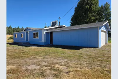 315 N Baker Avenue, Chiloquin, OR 97624 - Photo 1