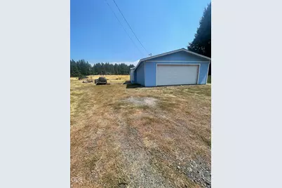 315 N Baker Avenue, Chiloquin, OR 97624 - Photo 7