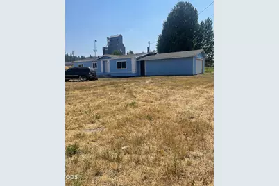 315 N Baker Avenue, Chiloquin, OR 97624 - Photo 5