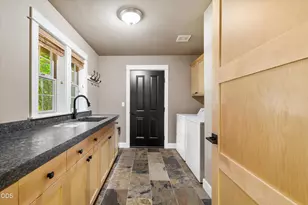 60446 Seventh Mountain Dr, Bend, OR 97702 - Photo 27