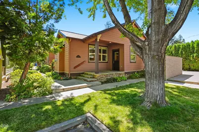 825 NE Wiest Way, Bend, OR 97701 - Photo 1