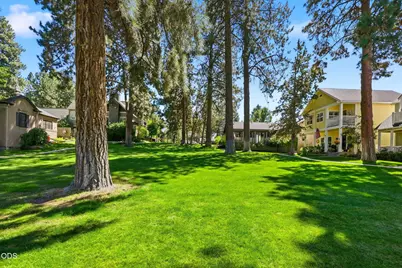 825 NE Wiest Way, Bend, OR 97701 - Photo 57