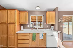 4451 NW Quince Ln, Redmond, OR 97756 - Photo 11