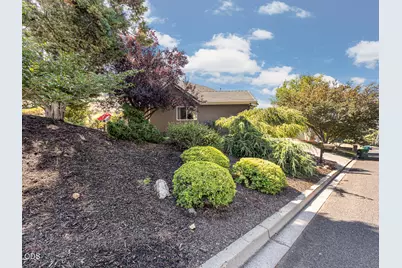 335 Mountain View Boulevard, Klamath Falls, OR 97601 - Photo 5