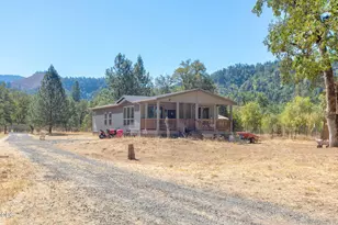 105 Dog Creek Rd, Wolf Creek, OR 97497 - Photo 3