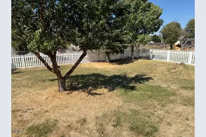135 Leach Drive, Midland, OR 97634 - Photo 41