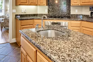 977 Fairview Ct, Eagle Point, OR 97524 - Photo 9