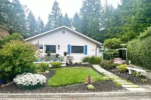 1466 Glenwood Dr, Brookings, OR 97415 - Photo 1