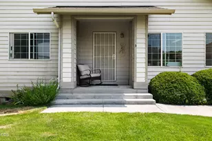 2074 NE Chanel Ct, Bend, OR 97701 - Photo 7