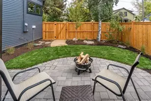 711 NW Georgia Ave, Bend, OR 97703 - Photo 9