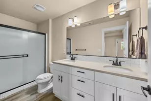 61065 SE Sydney Harbor Dr, Bend, OR 97702 - Photo 31