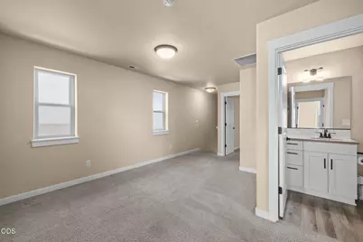 61065 SE Sydney Harbor Drive, Bend, OR 97702 - Photo 21