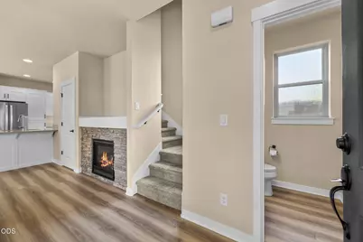 61065 SE Sydney Harbor Drive, Bend, OR 97702 - Photo 5