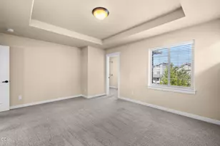 61065 SE Sydney Harbor Dr, Bend, OR 97702 - Photo 25