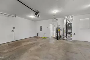 61065 SE Sydney Harbor Dr, Bend, OR 97702 - Photo 41