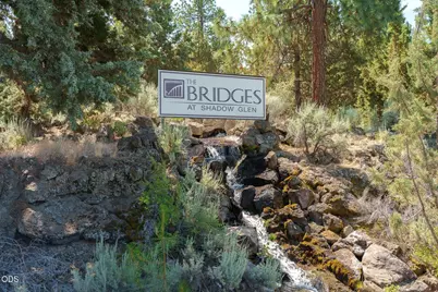 61065 SE Sydney Harbor Drive, Bend, OR 97702 - Photo 53