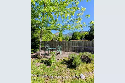 3745 Rogue River Highway, Gold Hill, OR 97525 - Photo 19