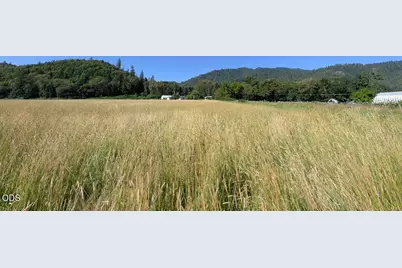3745 Rogue River Highway, Gold Hill, OR 97525 - Photo 21