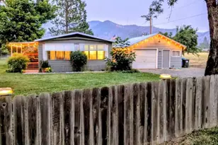 3745 Rogue River Hwy, Gold Hill, OR 97525 - Photo 3