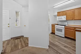 744 NE Savannah Dr, Bend, OR 97701 - Photo 35