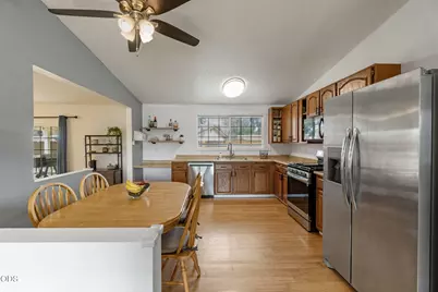 4208 Pepperwood Drive, Klamath Falls, OR 97603 - Photo 7