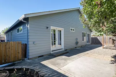 3460 Poppywoods Drive, Medford, OR 97504 - Photo 19
