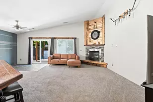 3460 Poppywoods Dr, Medford, OR 97504 - Photo 7