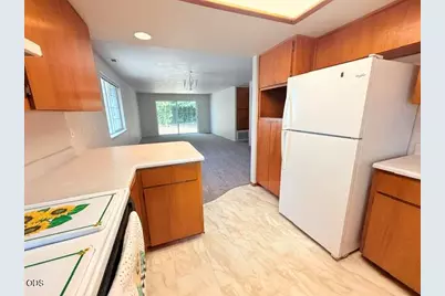 1004 Glengrove Avenue, Central Point, OR 97502 - Photo 7