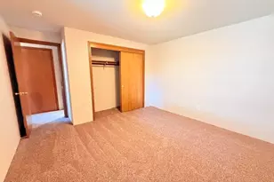 1004 Glengrove Ave, Central Point, OR 97502 - Photo 9