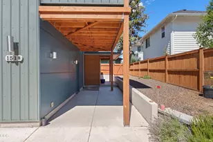 151 SW Roosevelt Ave, Bend, OR 97702 - Photo 25