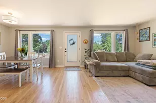 151 SW Roosevelt Ave, Bend, OR 97702 - Photo 5