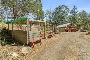 4539 OR-238, Jacksonville, OR 97530 - Photo 33