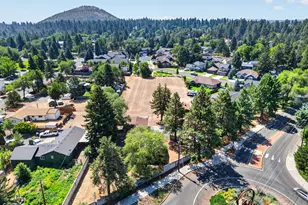 2640 NE 8th St, Bend, OR 97701 - Photo 39
