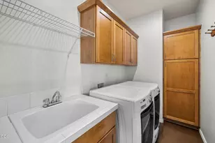 4318 SW Tommy Armour Ct, Redmond, OR 97756 - Photo 15